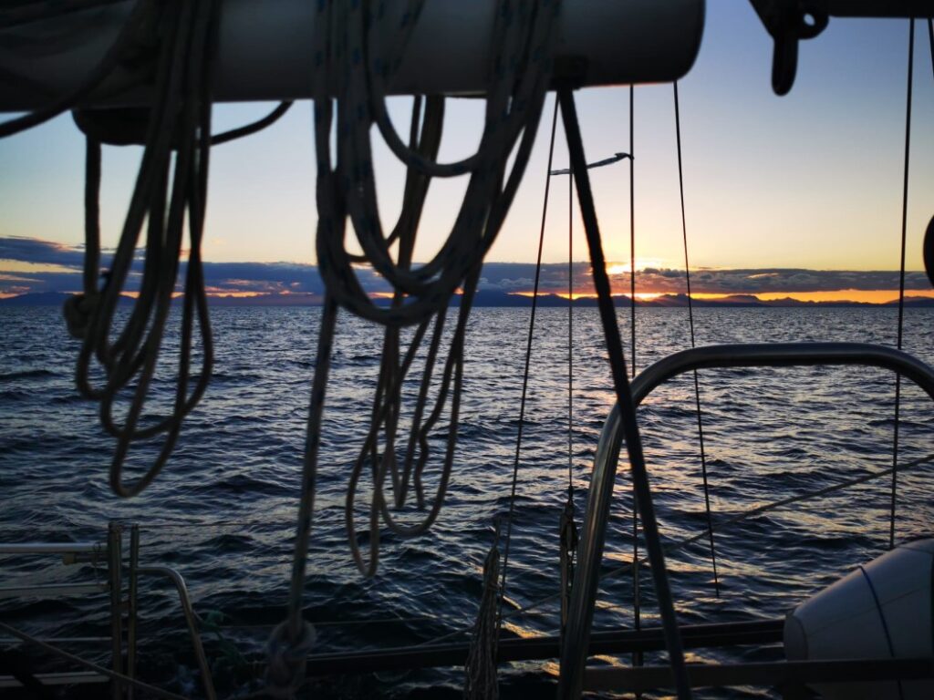 Sunset while sailing Milagros
